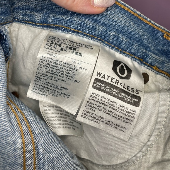 LEVIS ripped jeans - Picture 3 of 8